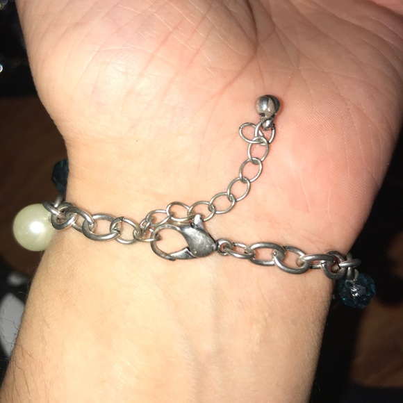 Spring charm bracelet - Picture 3 of 8